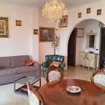 Attico Lux - Penthouse Near The Metro With Garage 아파트 밀라노