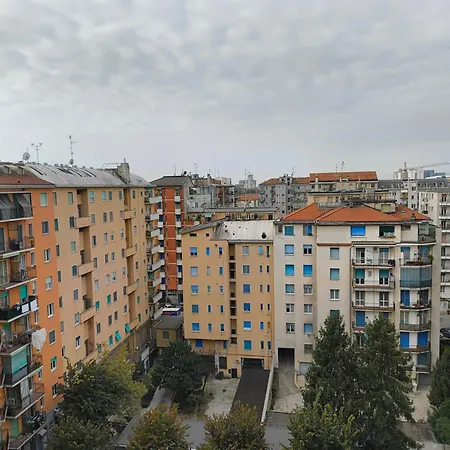 Attico Lux - Trilocale Con Garage Metropolitana Blu Apartamento